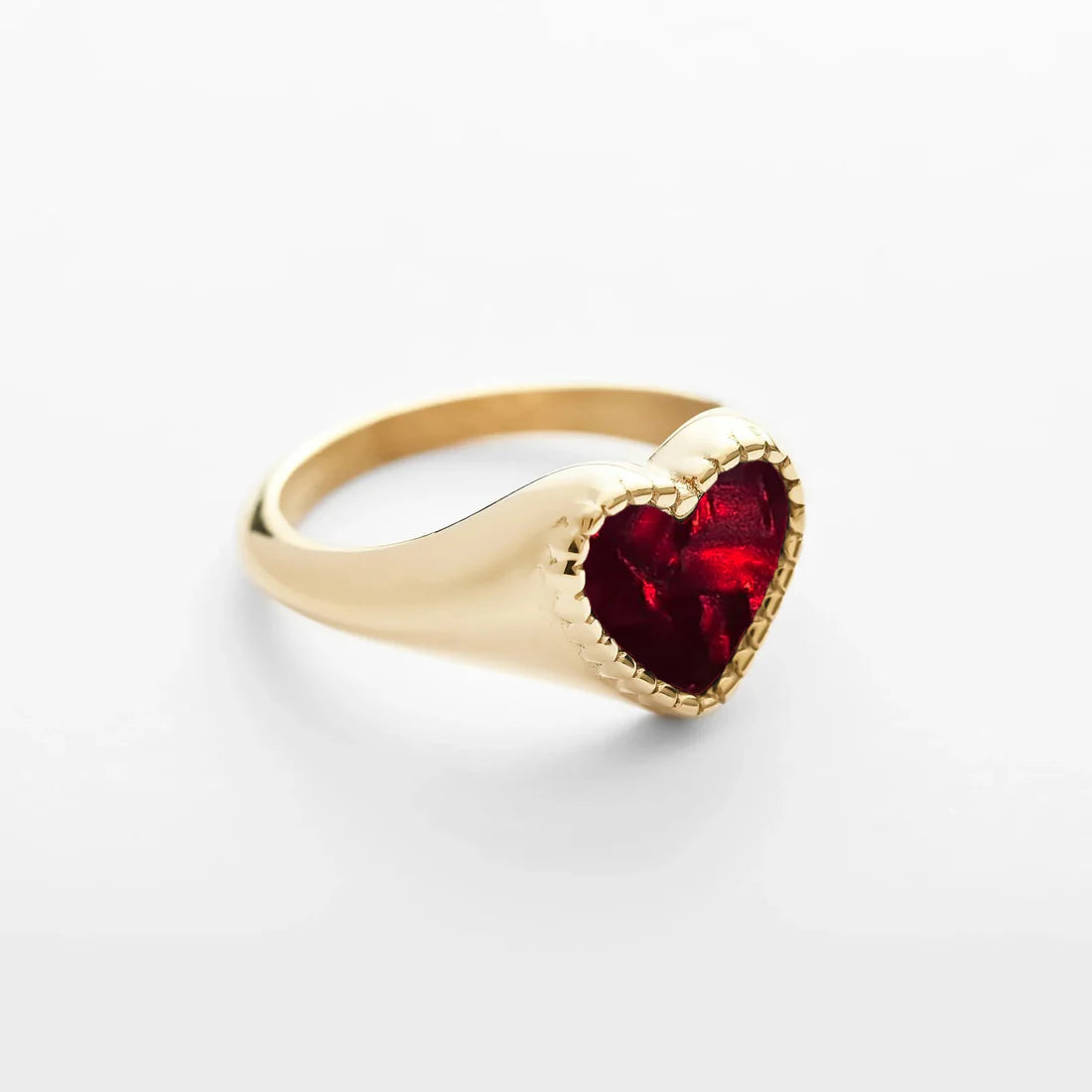 Heart ring ruby
